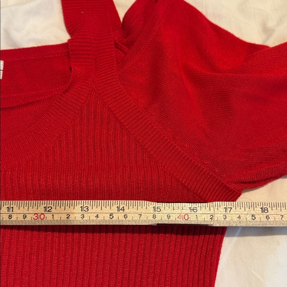 Anthropologie Jamie Open Shoulder Square Long Sleeve Red Knit Top Sweater Medium - Picture 7 of 9